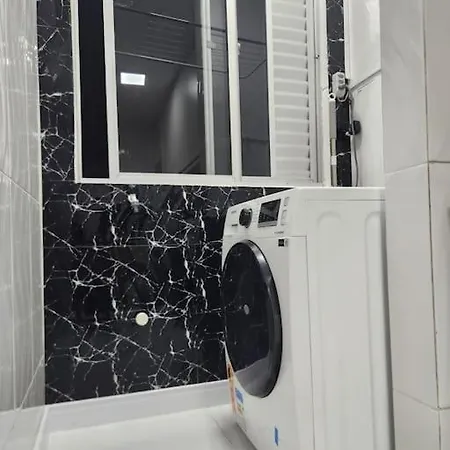 Apartamento Remodelado Novo A Cuadra Del Mar,Patio Privado Parking Para Auto Pequeno-Medio Balneario Camboriu Exterior photo