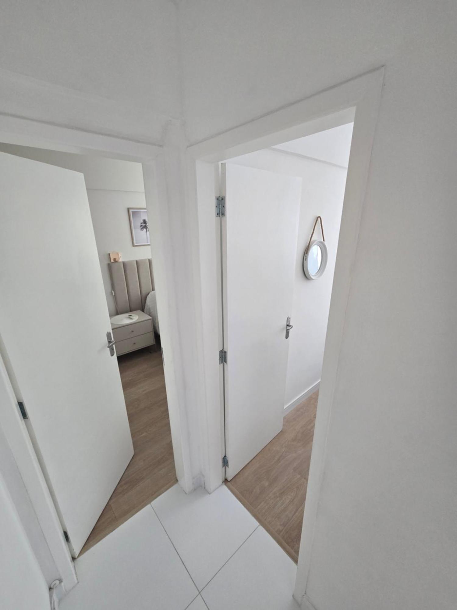 Apartment Remodelado Novo A Cuadra Del Mar,patio Privado Parking Auto Pequeno-medio Balneario Camboriu