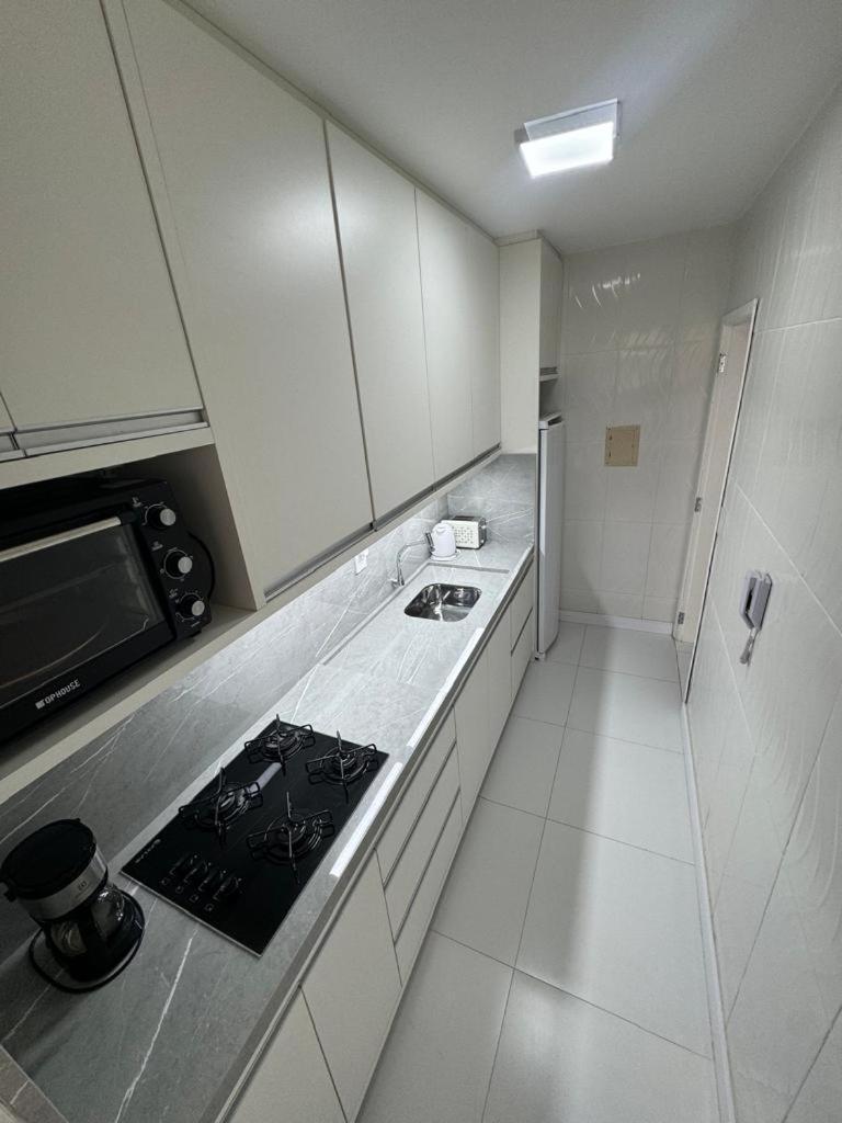 Apartment Remodelado Novo A Cuadra Del Mar,patio Privado Parking Auto Pequeno-medio *